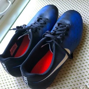 NWOT Nike Magista soccer cleats women’s 8